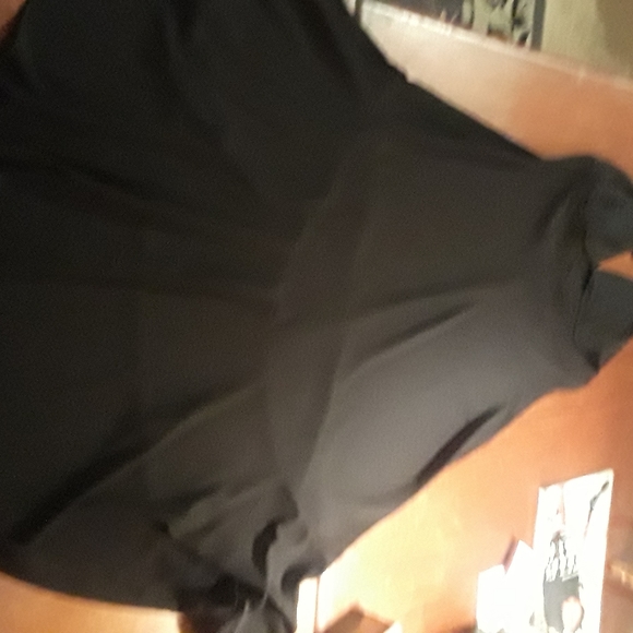 DANNY AND NICOLE HALTER DRESS - Picture 4 of 4